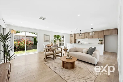 Iba Pa - 77b Brougham Drive, Valley View, SA 5093