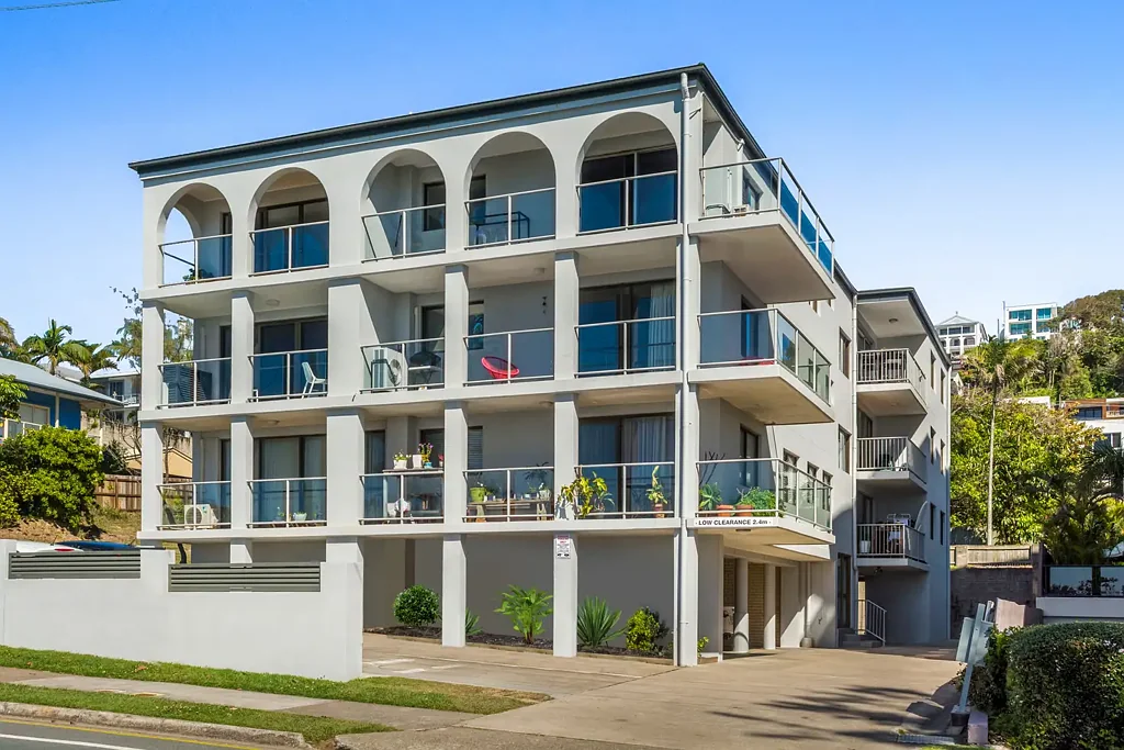 BEACHSIDE LIFESTYLE