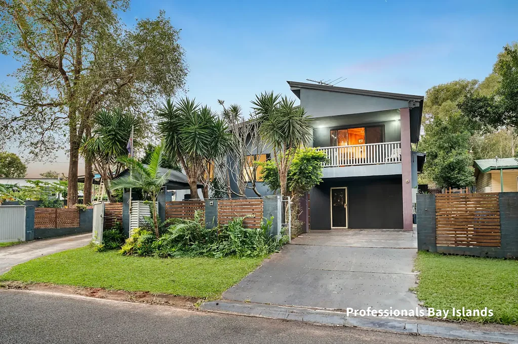 Macleay Island 2Zimmer Large Family Home Close to Golf Course