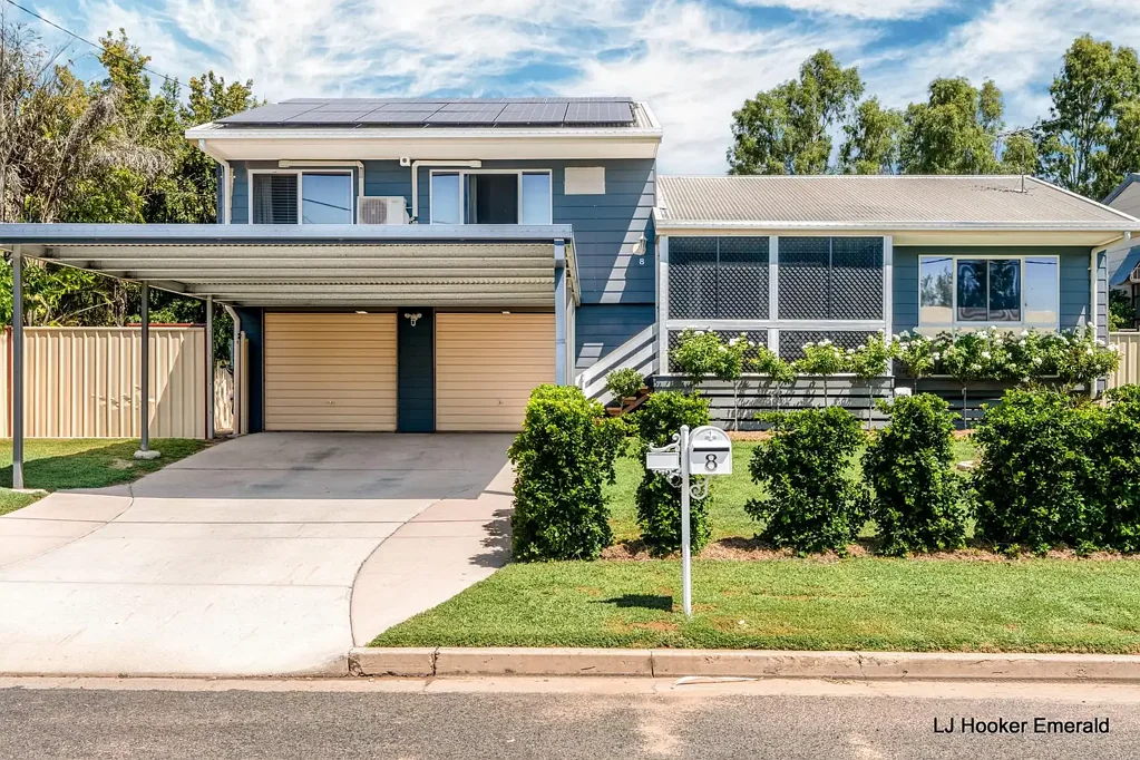 Emerald 3ਬੈੱਡਰੂਮ High-Set Home with Modern Finishes and Great Outdoor Living!