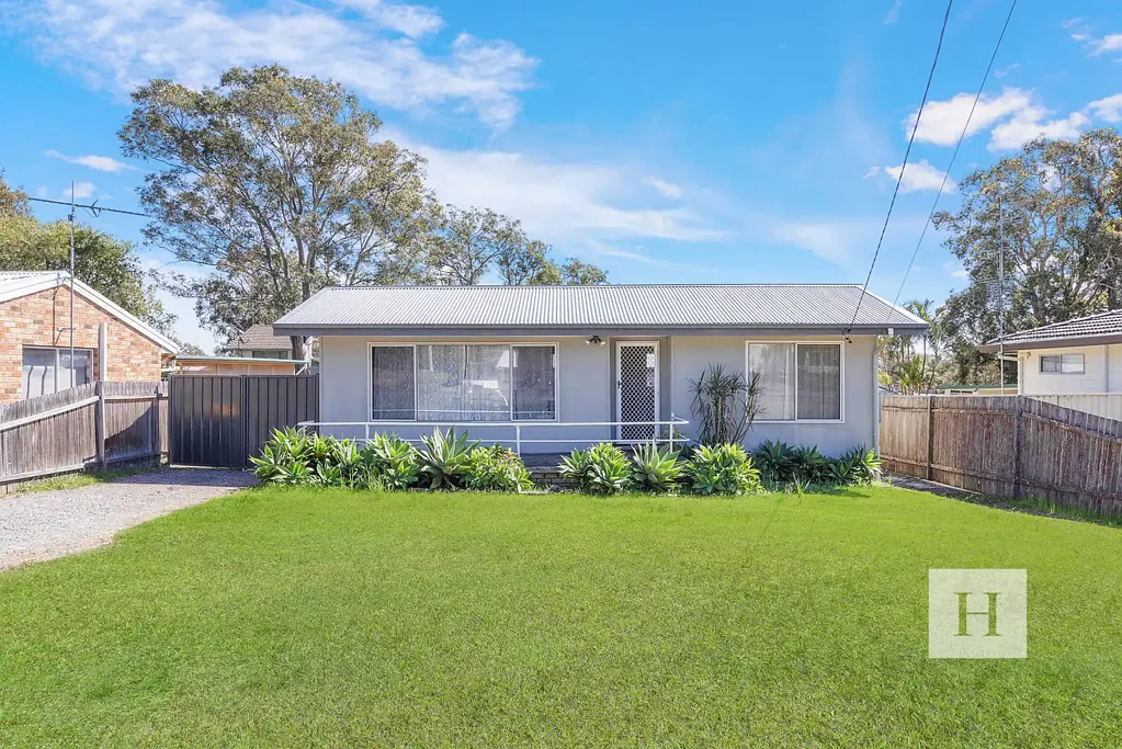 10 & 10a Kapala Avenue, Summerland Point, NSW 2259