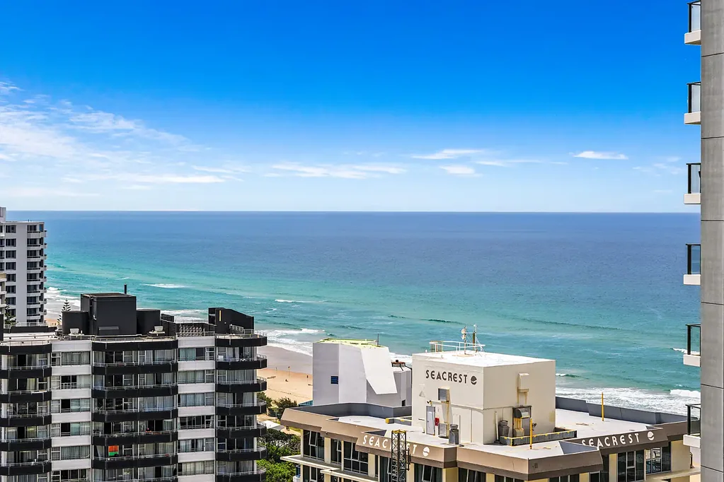 Surfers Paradise 2房  WELCOME TO UNIT 2105 GOLDEN GATE - RENOVATED UNIT READY TO MOVE IN!
