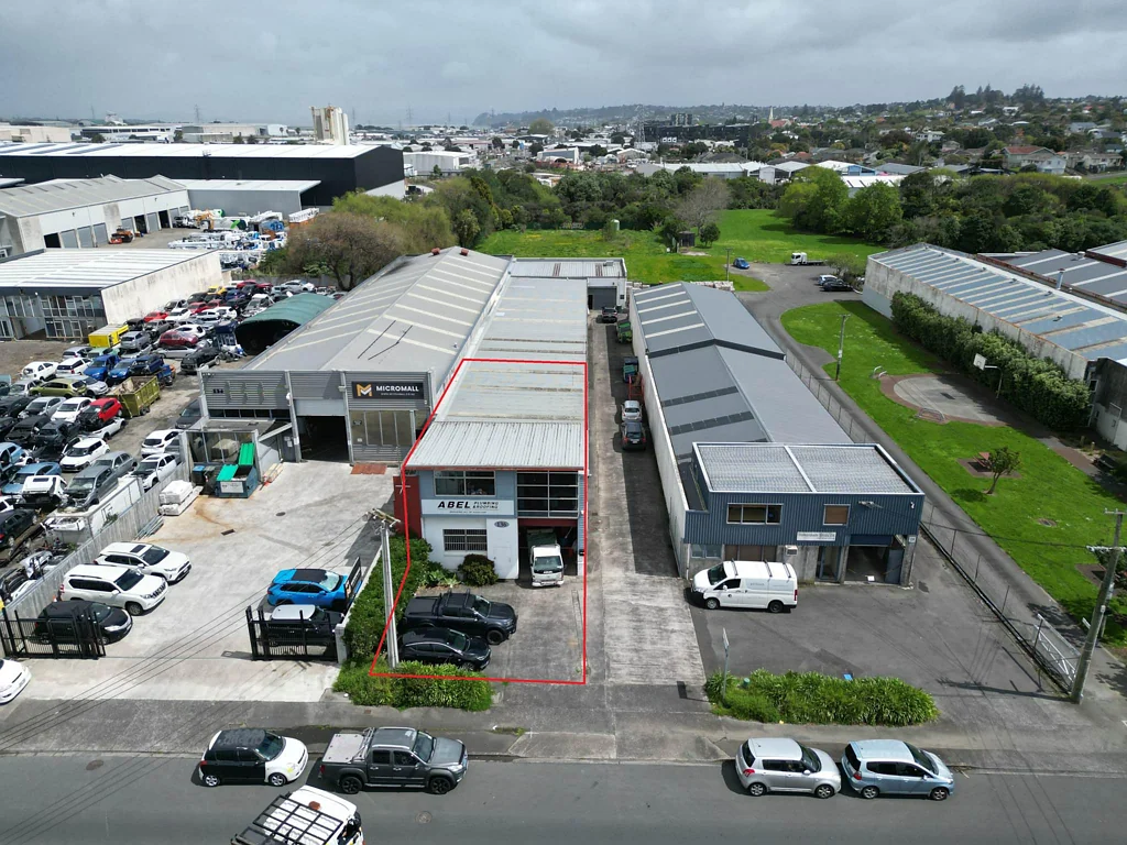 Onehunga 303M² INDUSTRIAL UNIT