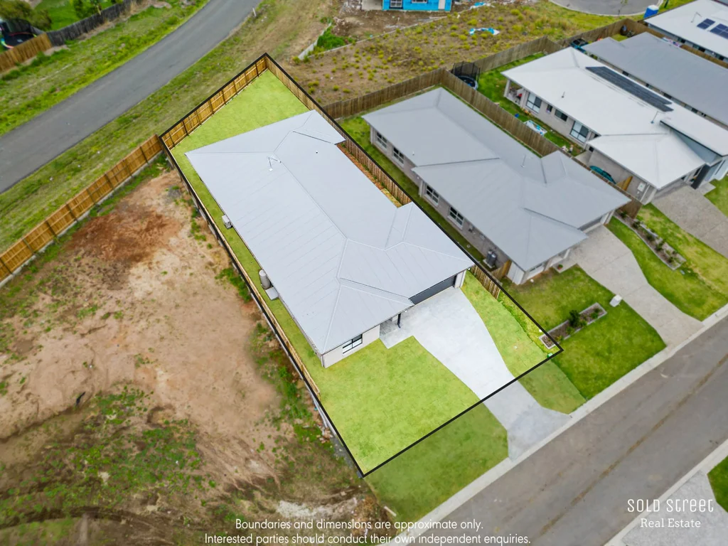 18 Maher Place, Gleneagle, QLD 4285