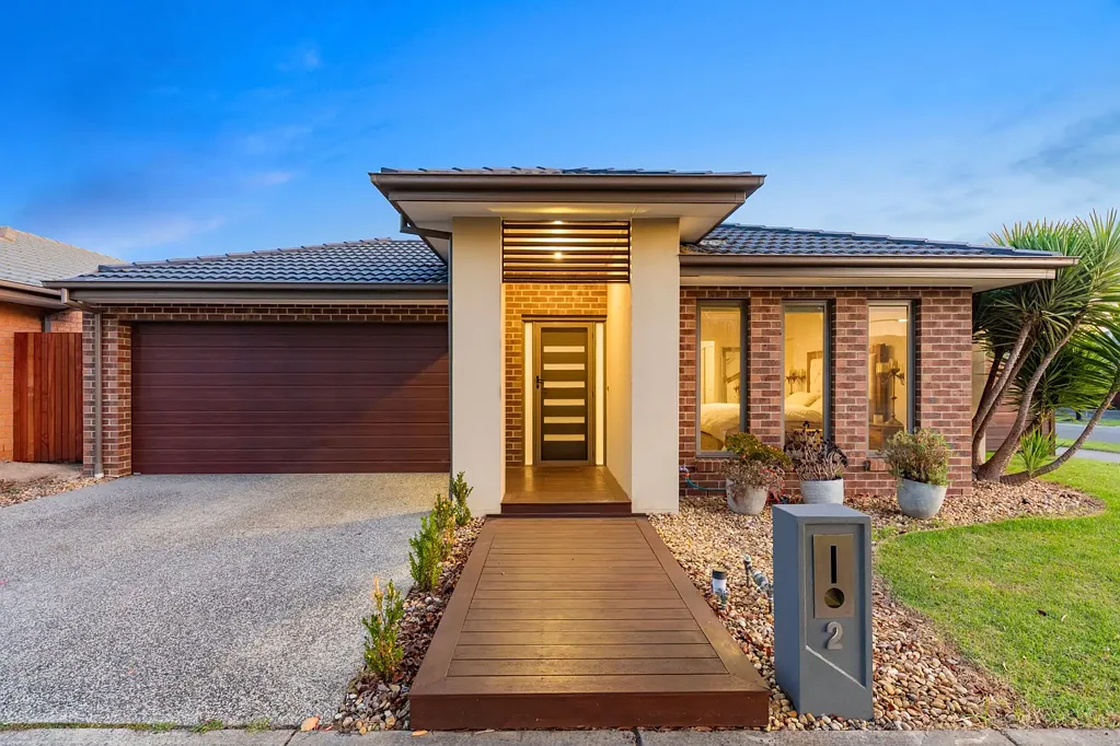 2 Onyx Crescent, Officer, VIC 3809
