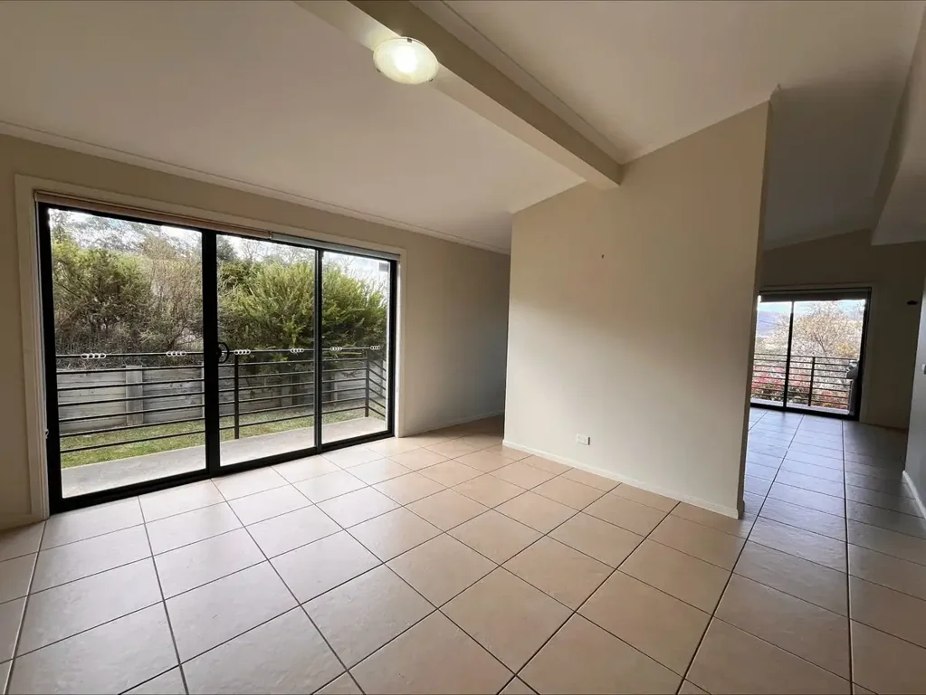 $900/Week - 12 Month Rental