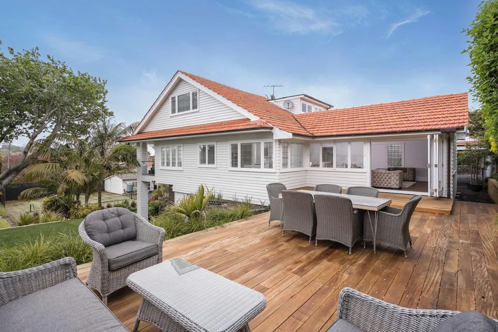 New renovated spacious executive home