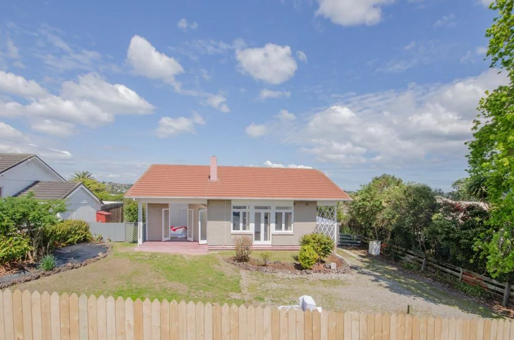 13 TIverton Road, Avondale