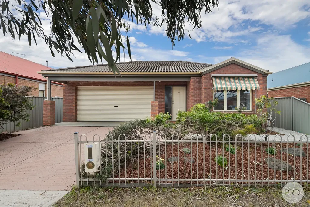 Delacombe 3غرفة نوم Modern Light Filled And Affordable Family Home