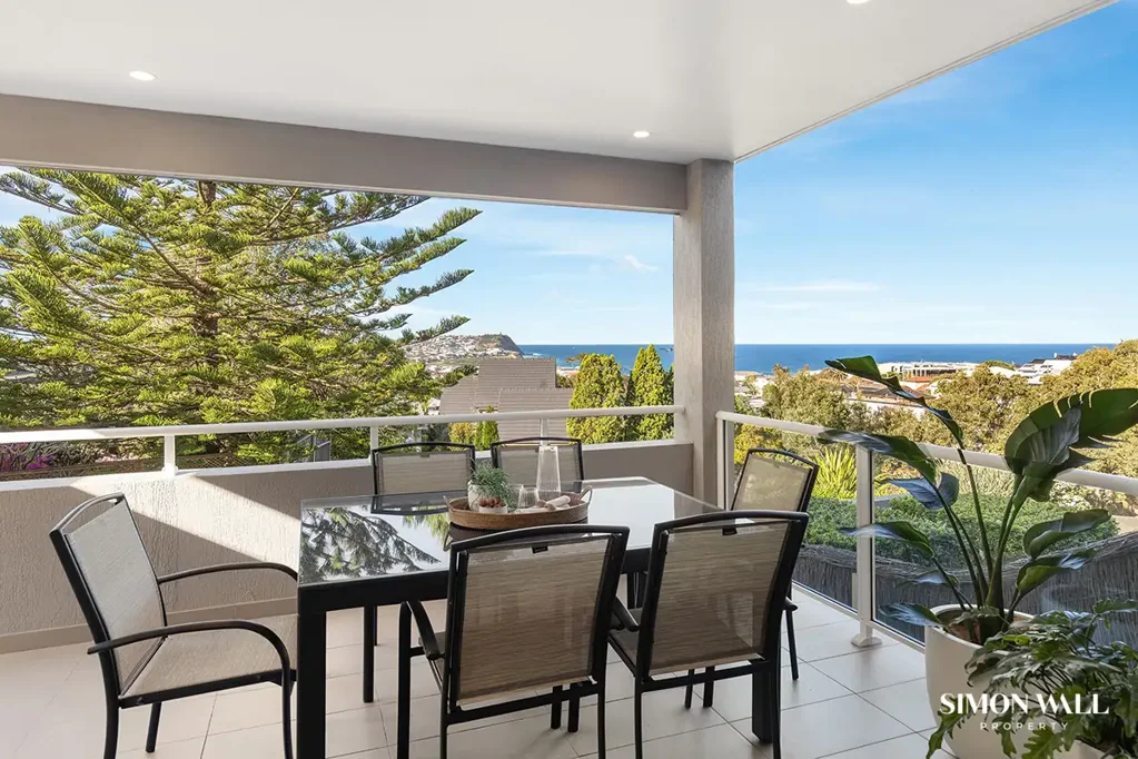Merewether 3Moenga Spectacular 270degree Ocean and Coastline views