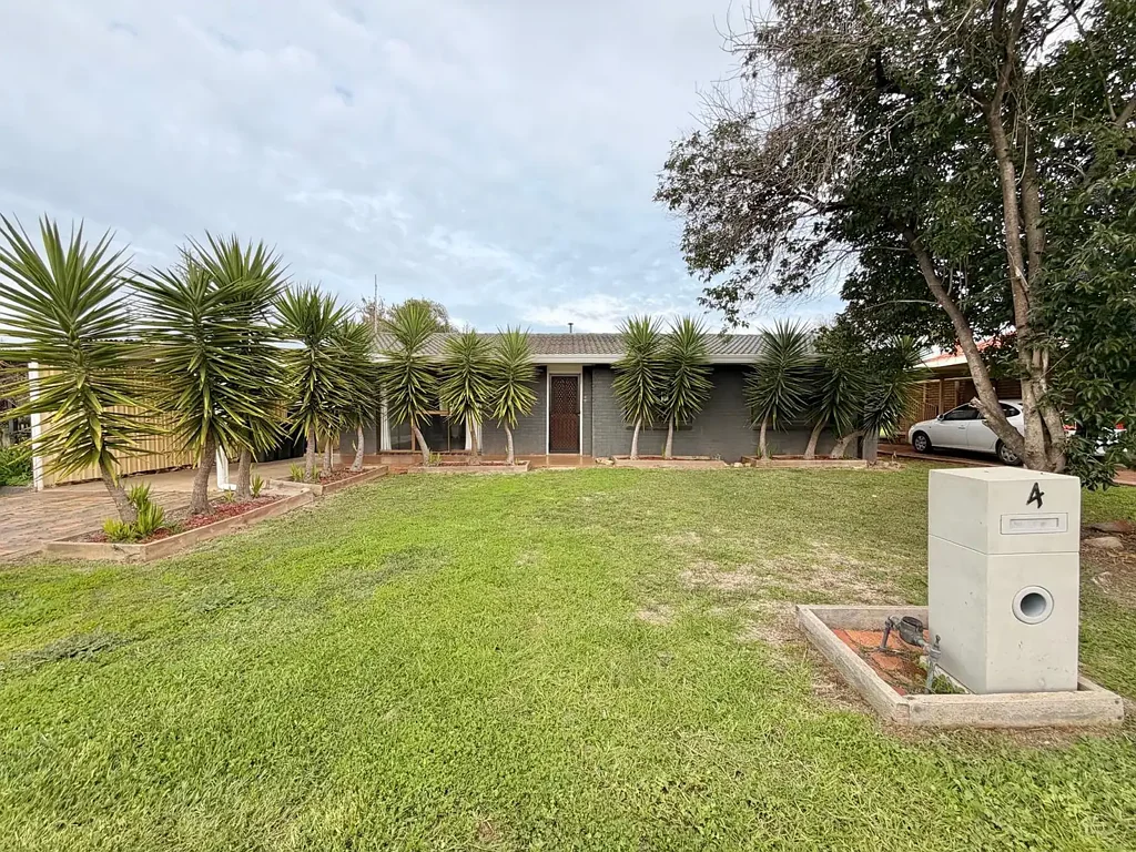 3 Bedroom Home in Quiet Cul-de-sac