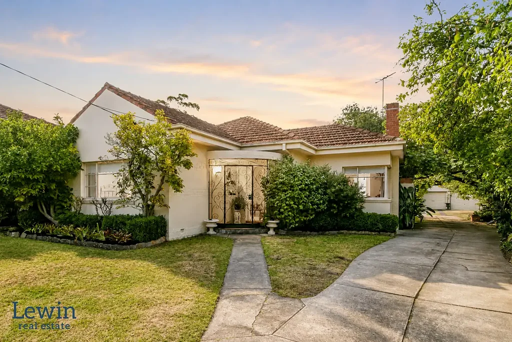 Murrumbeena 3房  1038m2 (approx) - Timelessly Elegant and Extremely Spacious