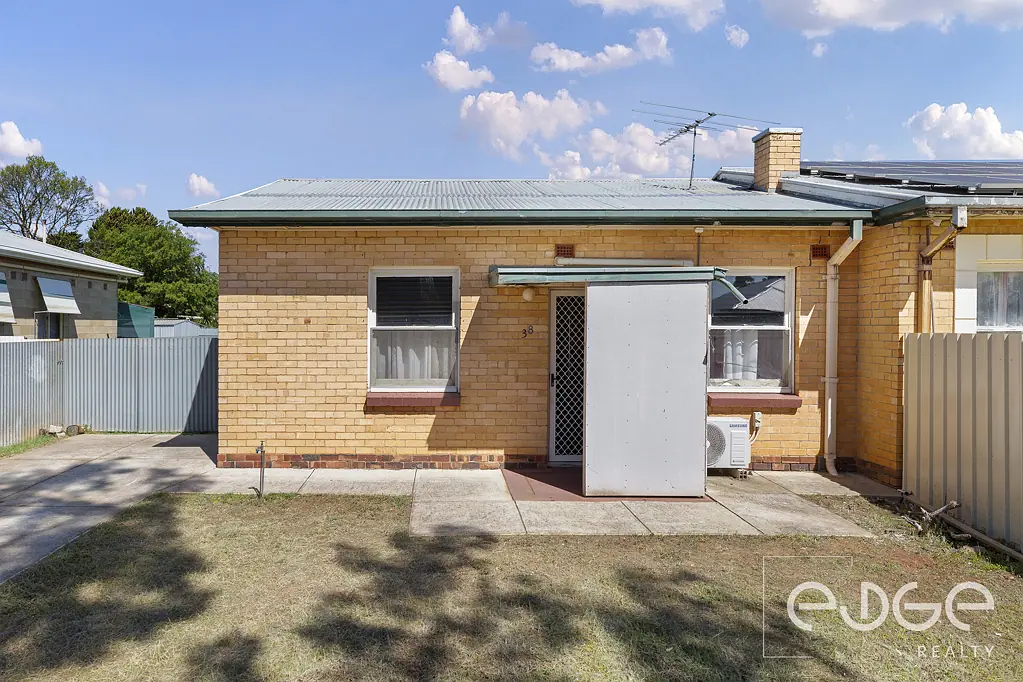Elizabeth Downs 2Moenga Ideal Starter Home or Investment Opportunity in Elizabeth Downs!