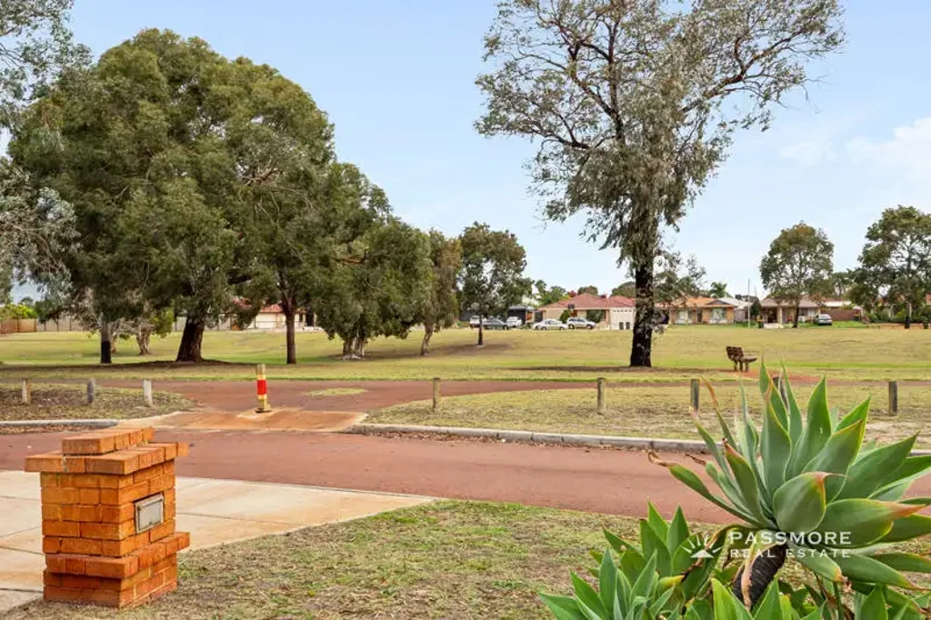 Ballajura 4 Slaapkamer FAMILY-FRIENDLY PARKSIDE LIVING