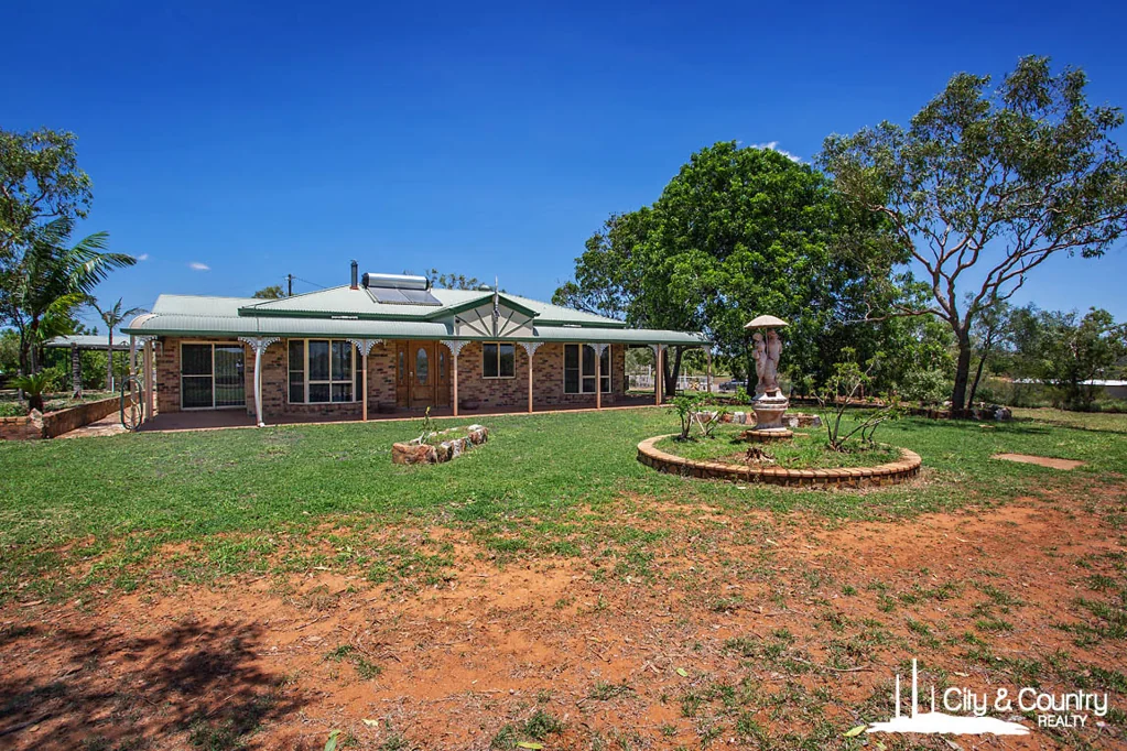 Mount Isa 3 Bedroom 5 Vaiente Parade ? Where Living Is a Parade of Comfort!