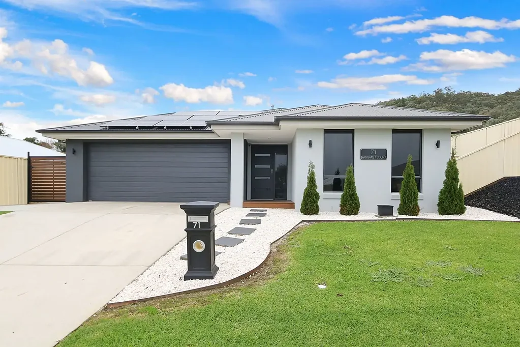 Baranduda 3બેડરૂમ Turn-Key Family Home with Premium Outdoor Upgrades