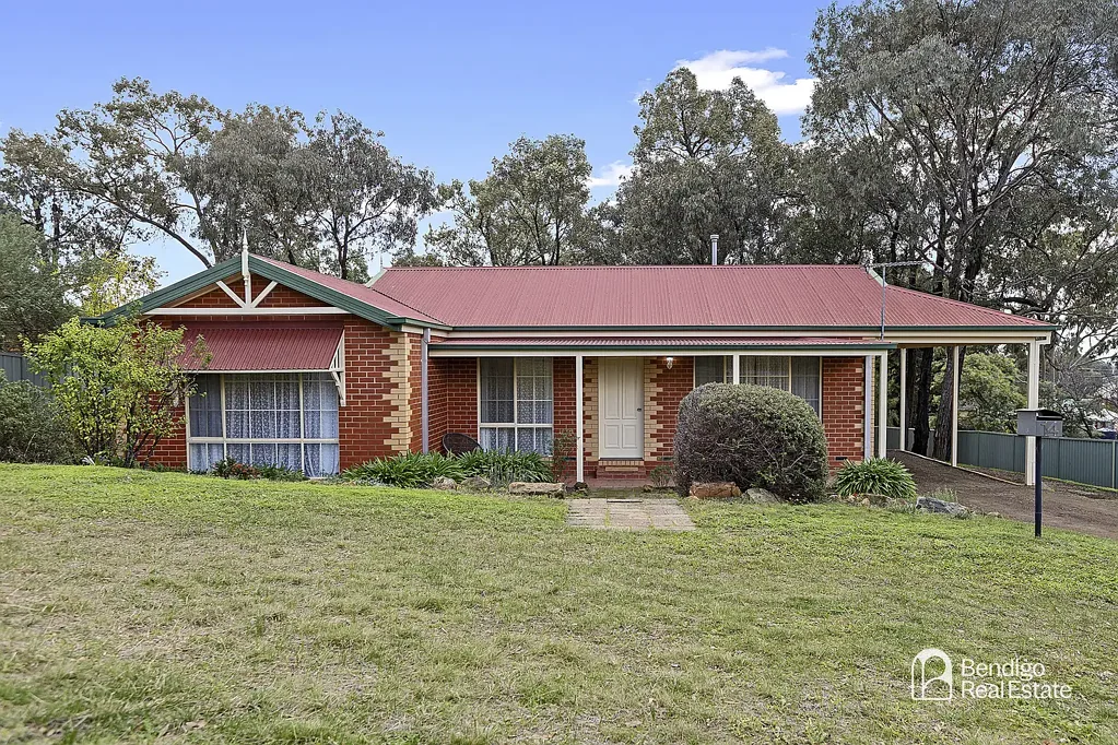Quarry Hill 3Kwarto Charming Quarry Hill Living with Space, Comfort & Future Potential