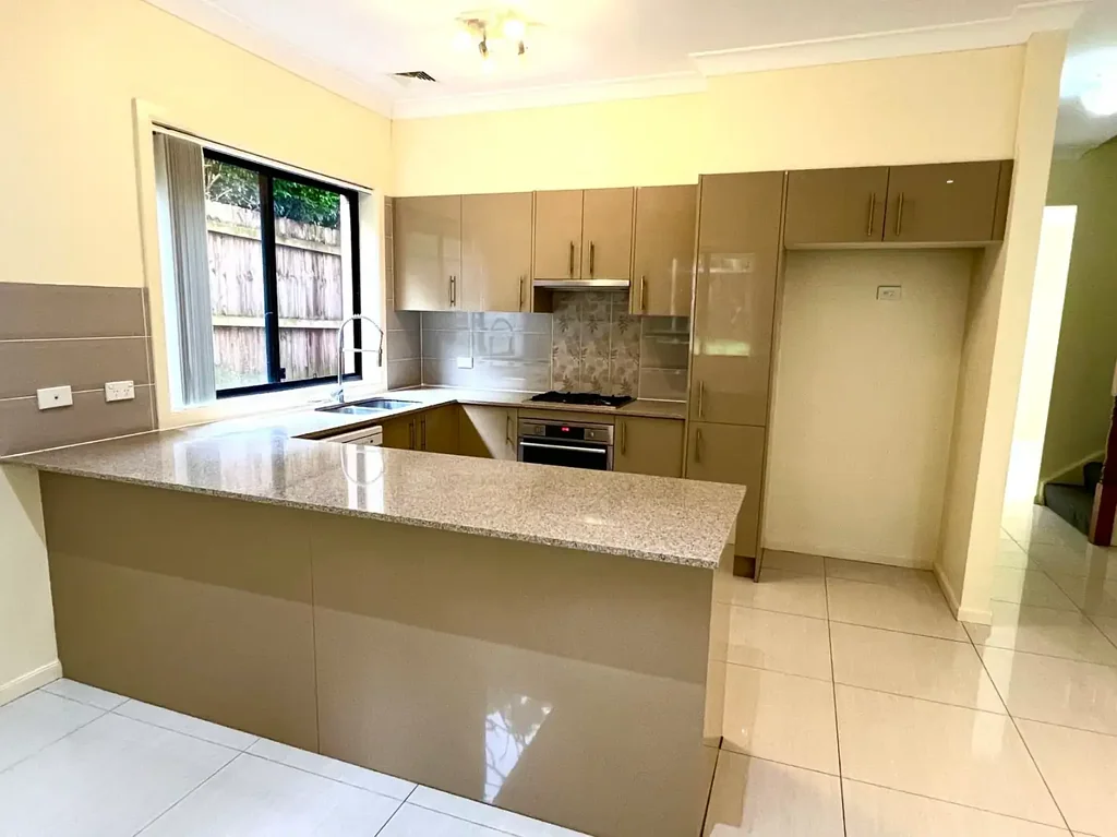 Spacious Family Home in Prime Eastwood Location ( Deposit Taken )