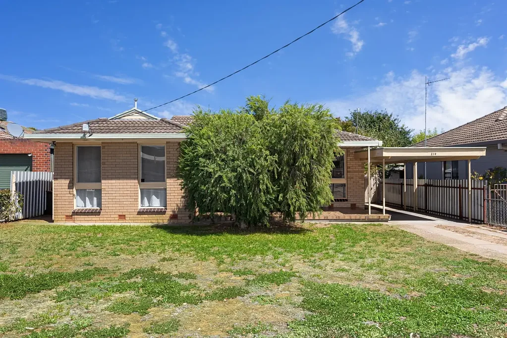 214 Bourke Street, Tolland, NSW 2650