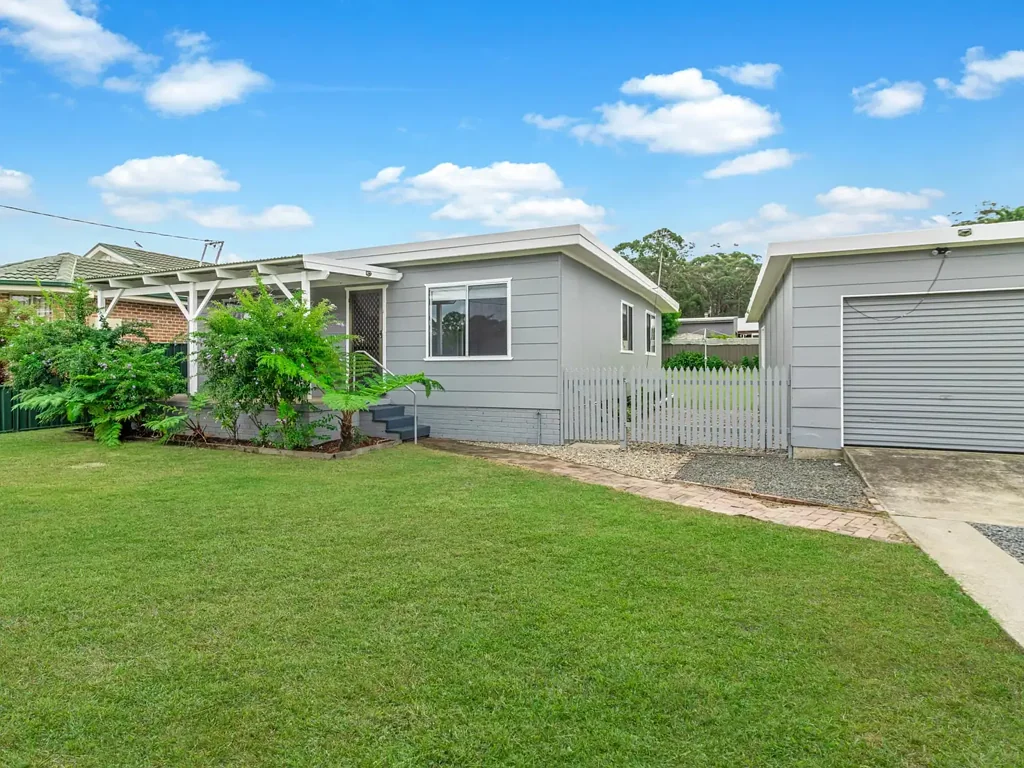 Sussex Inlet 2Zimmer Great First Home or Investment with Space to Enjoy