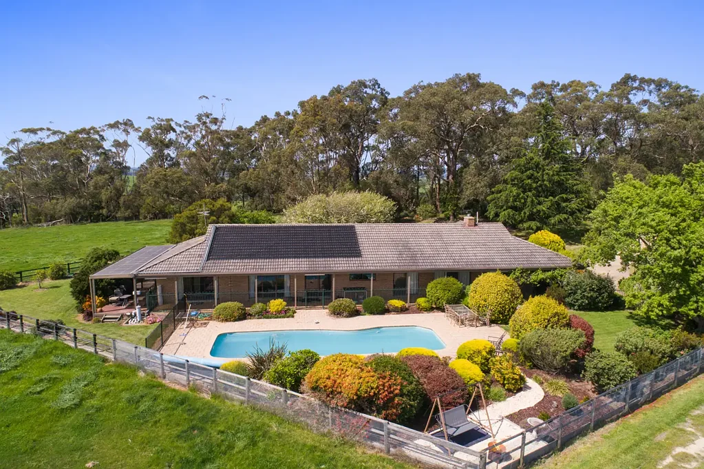 Nyora Your Dream Lifestyle Awaits - Luxurious Home on 50 Acres of Breathtaking Countryside