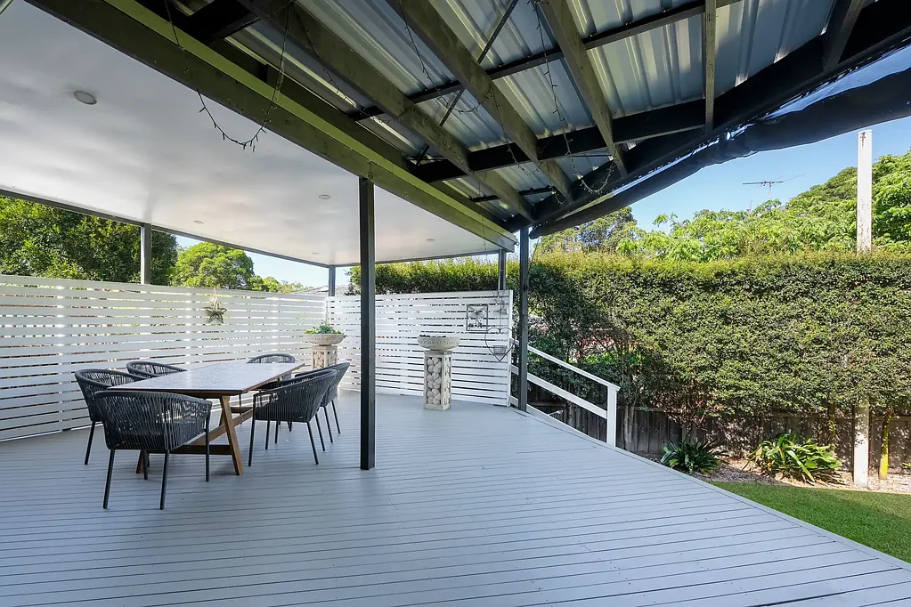 Ryde 3 Bedroom Sun-filled villa with expansive outdoor entertaining & yard