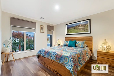 32 Trainers Way, Clyde North, VIC 3978, 3 slaapkamers, 2 badkamers, House