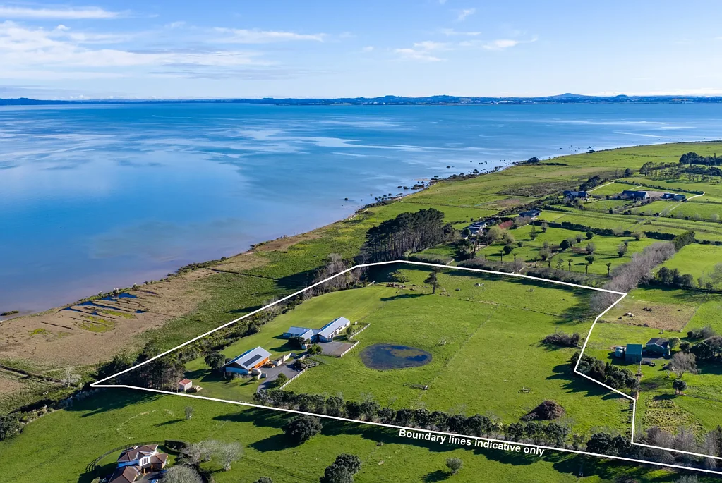Waiau Pa Uninterrupted Panoramic Harbour Views