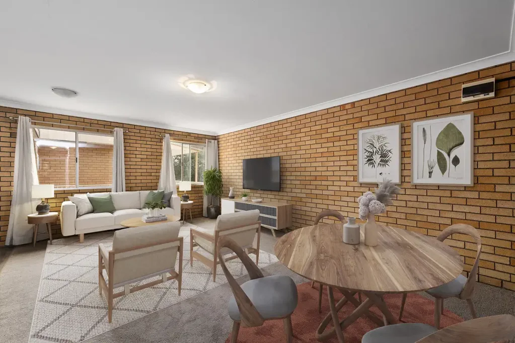 Location Location Location- 2 Bedroom Unit- A short stroll to the beach