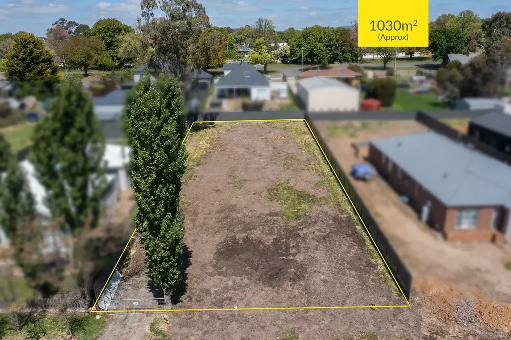 43 Dundas Street, Lancefield, VIC 3435
