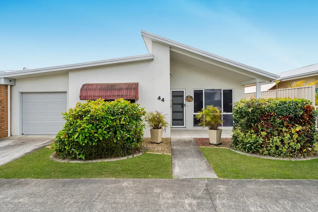 Waterford 3Kwarto Low-Maintenance Villa in Sought-After Over 50s Complex