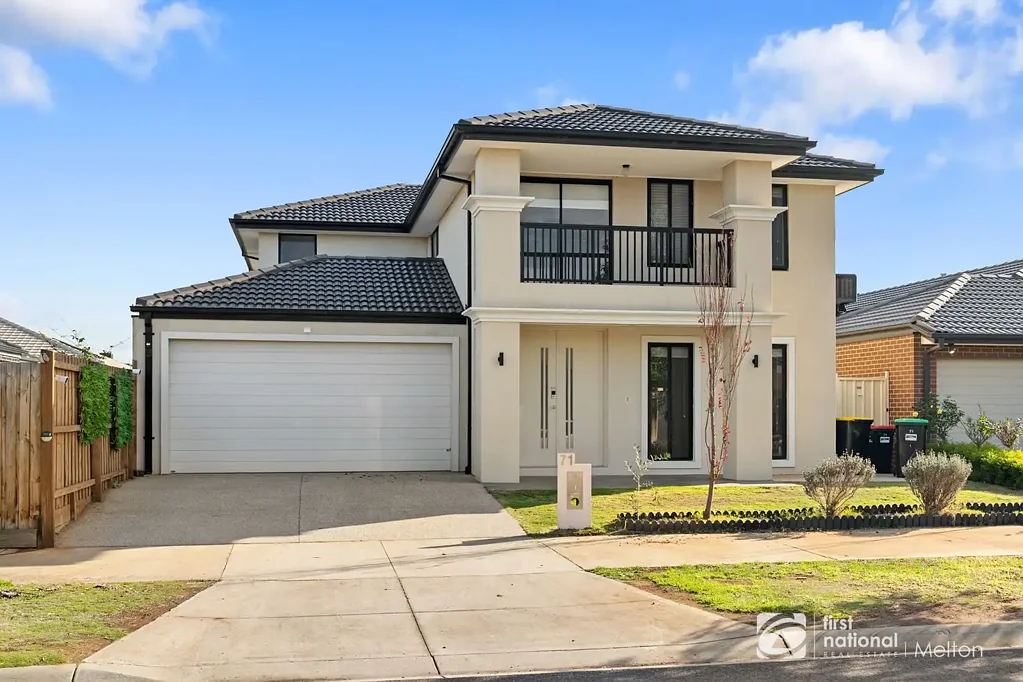 Spacious Family Living with Style, Comfort & Room for Everyone