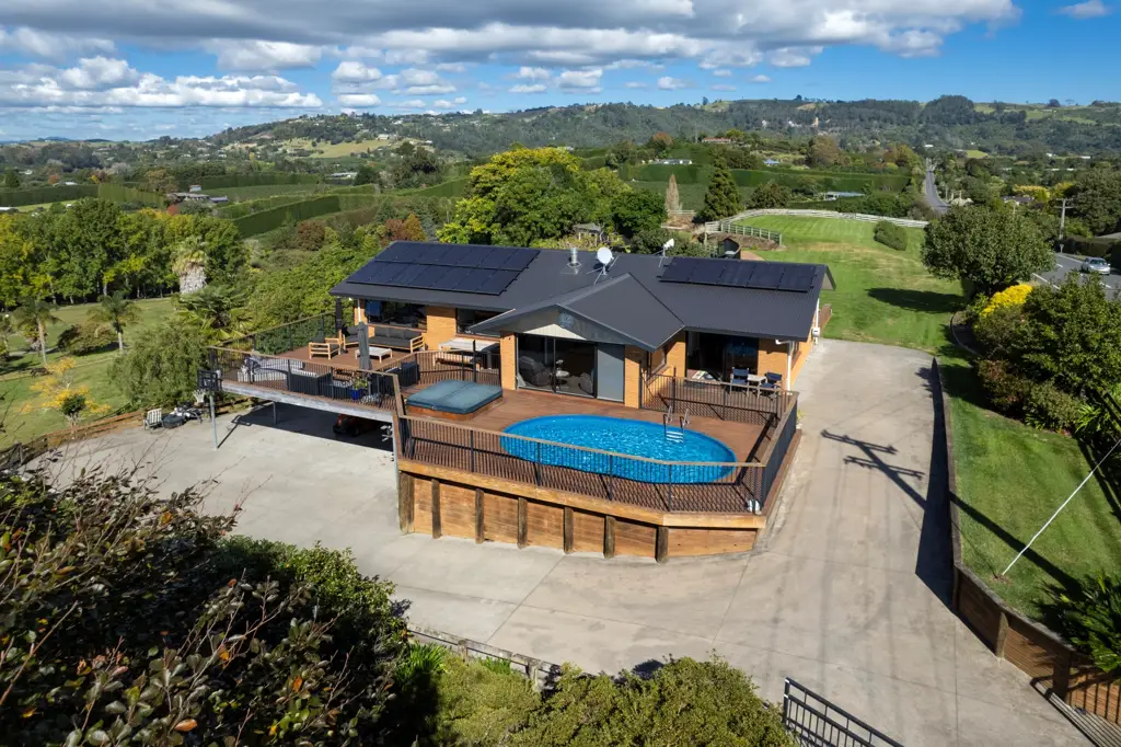 Te Puna Elevated living, space and serenity