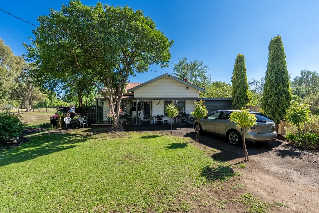 Euroa 5ห้องนอน Massive Development Opportunity | 4,808m² with Holding Income