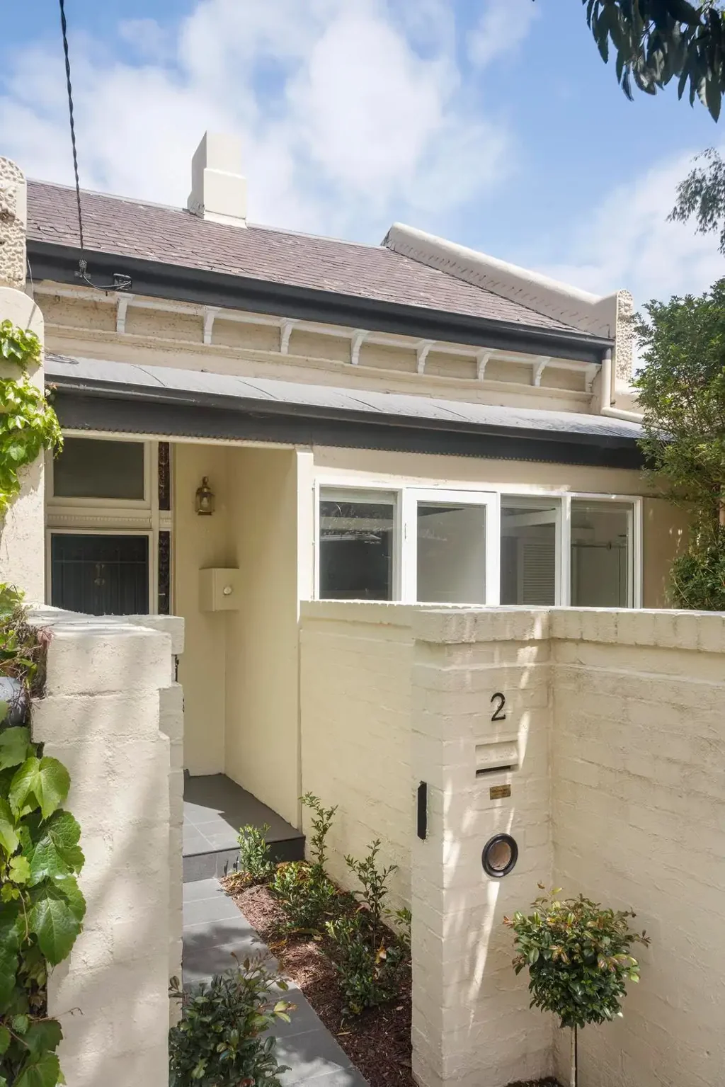 2 Woodside Crescent, Toorak, VIC 3142