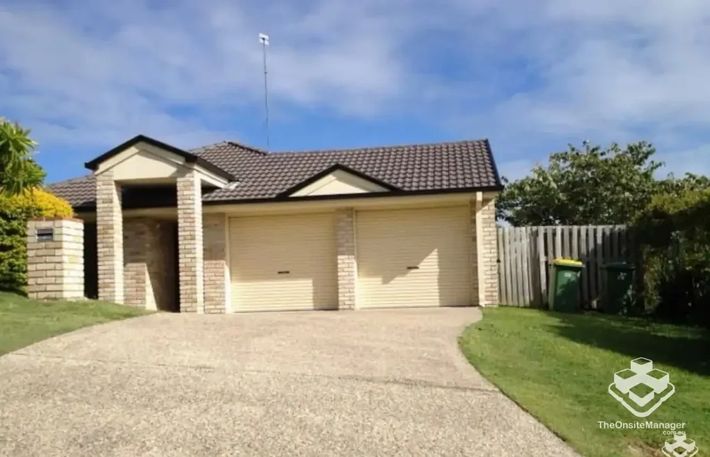 House to rent in Pacific pine