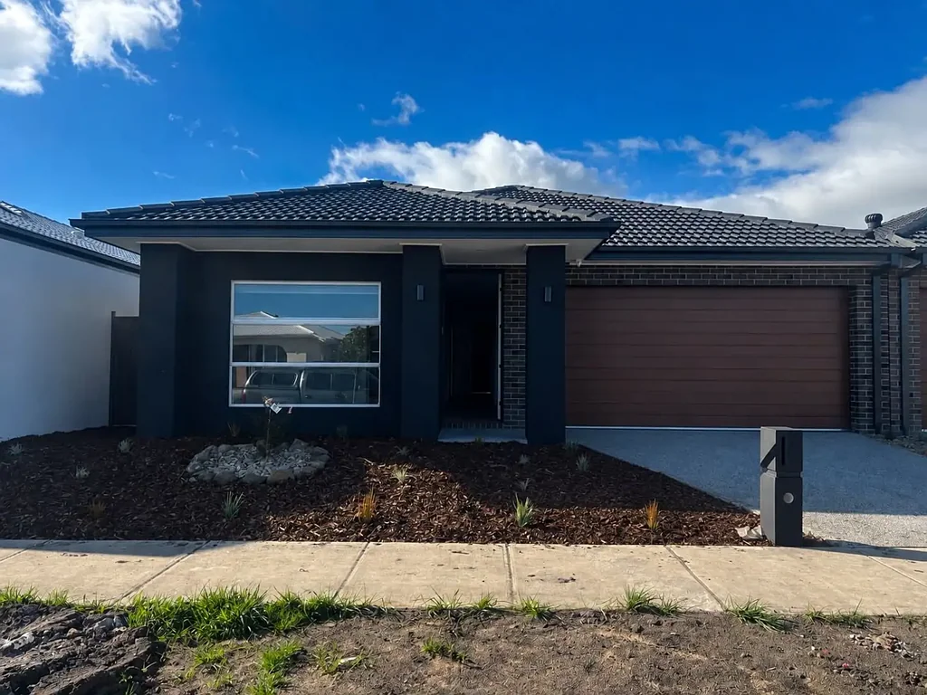 Brand New Family Living in a Convenient Wollert Location
