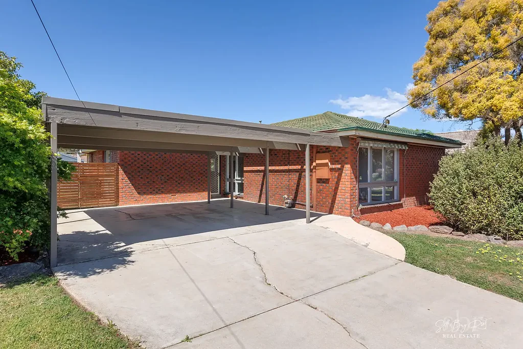 4 FERN AVENUE, Wodonga, VIC 3690