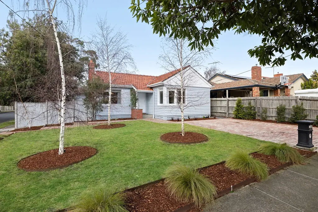 1/2 Simmonds Street, Hughesdale, VIC 3166