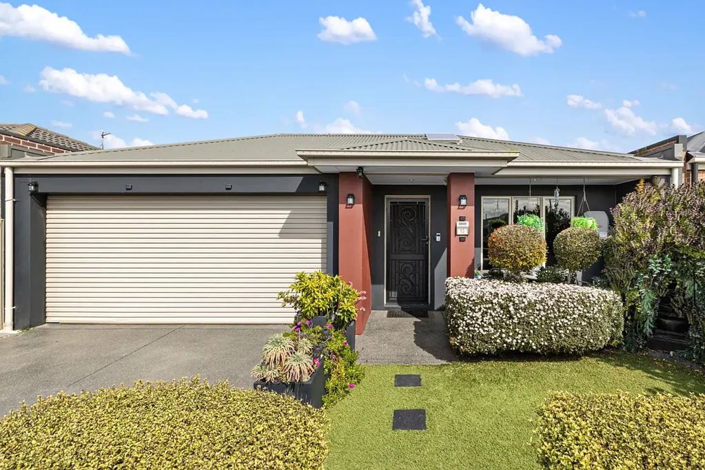 13 Ashwood Gardens, Mitchell Park, VIC 3355