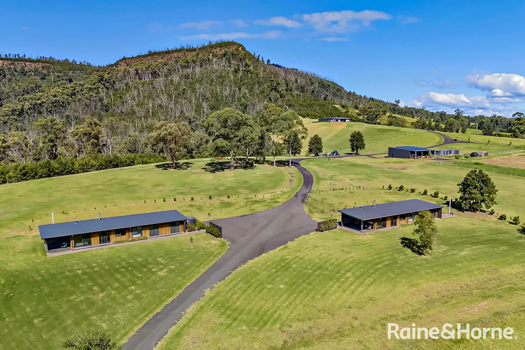 Kangaroo Valley 8房 优越地理位置 地热供暖系统 被动式住宅 独立公寓 海滨度假客房 梦幻农场生活 Terrewah Farm in Beautiful Kangaroo Valley
