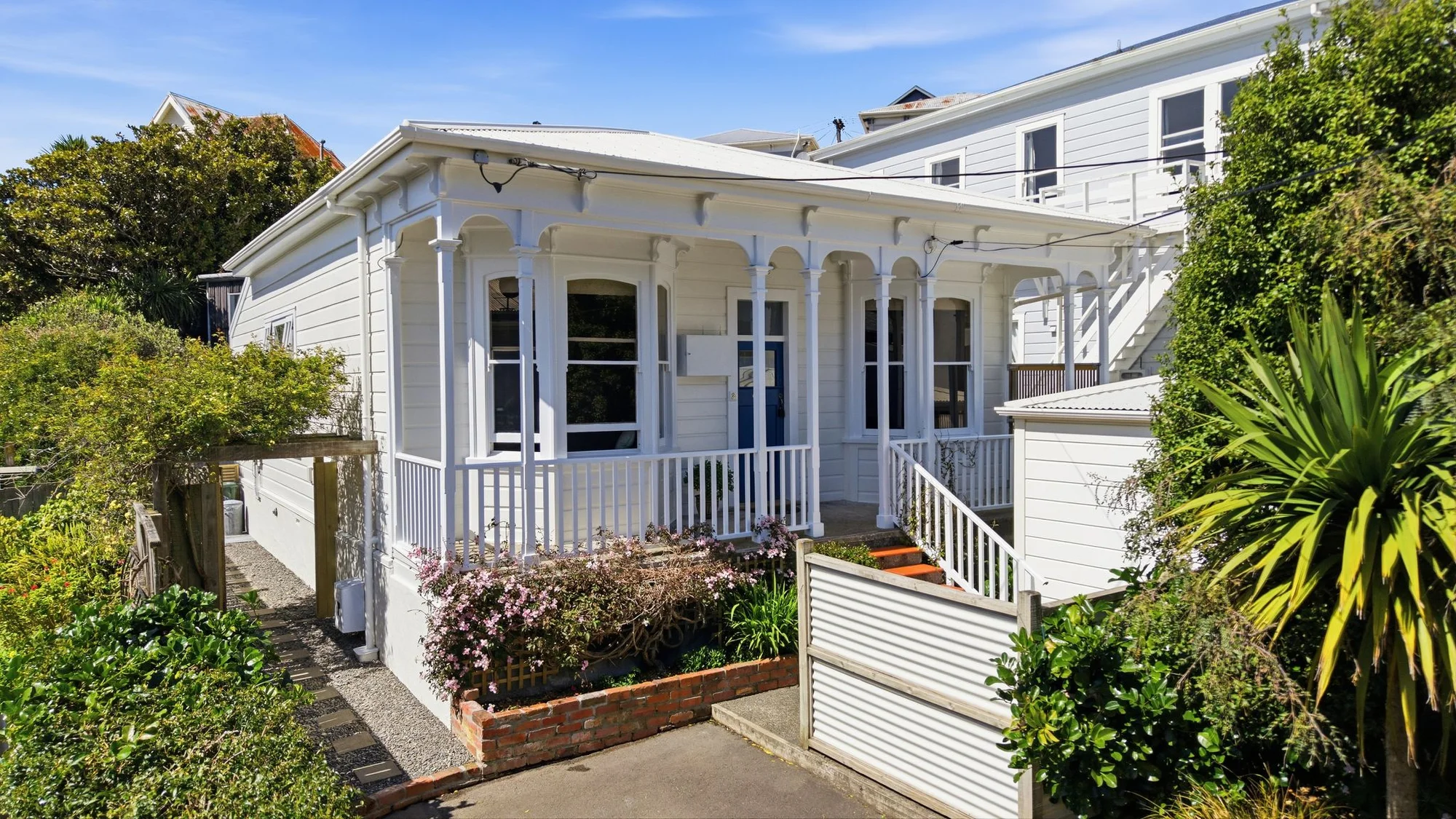 Mt Cook 2 Bedroom DRIVE ON. CHARACTER. VERY COOL.