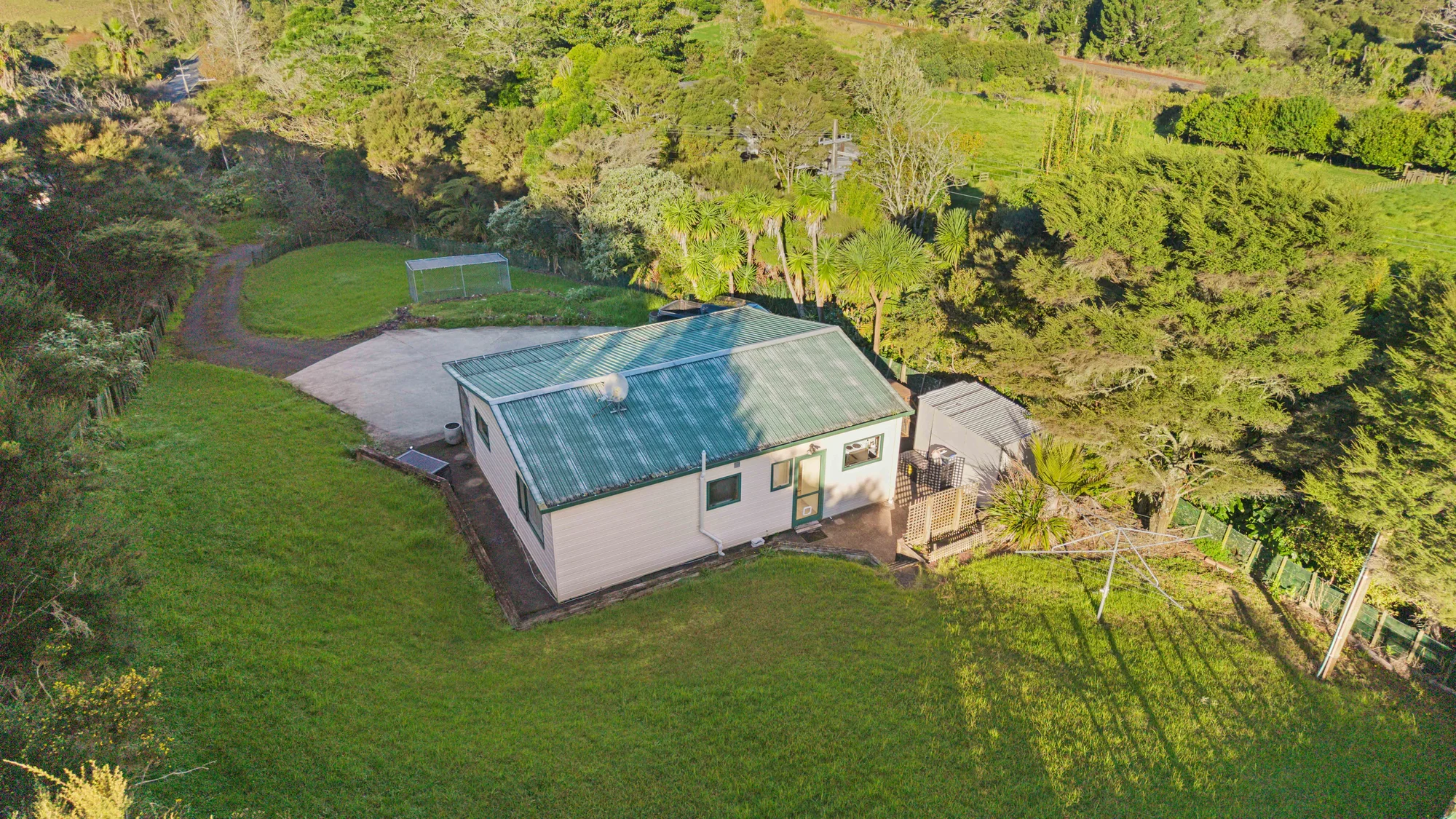 23 Waitakere Road, Waitakere, photo 19