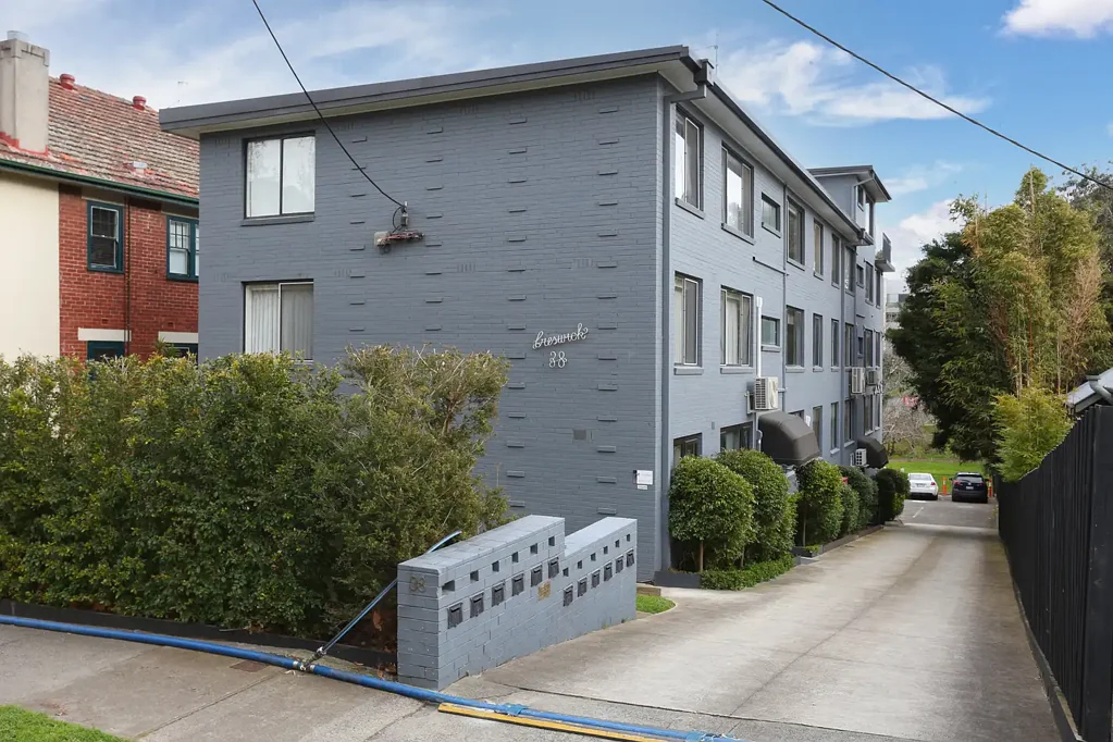 Ideally located spacious two bedroom apartment