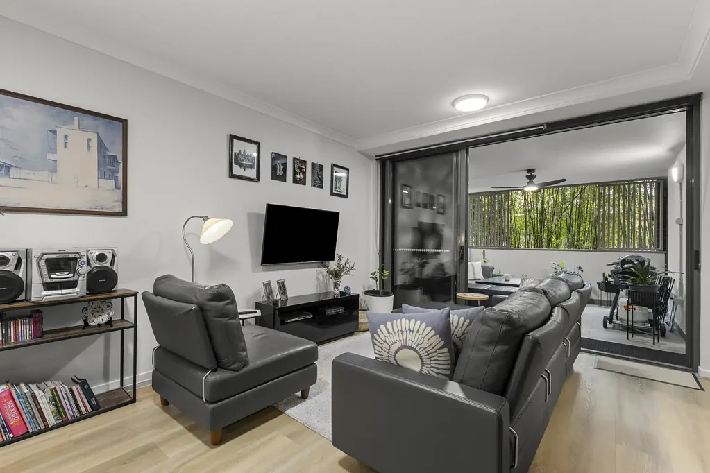 Lutwyche 1房 时尚、宽敞且极其便利 Stylish, Spacious & Exceptionally Convenient