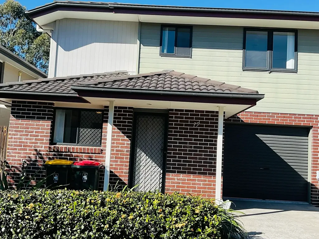 Acacia Ridge 3બેડરૂમ Charming townhouse for sale