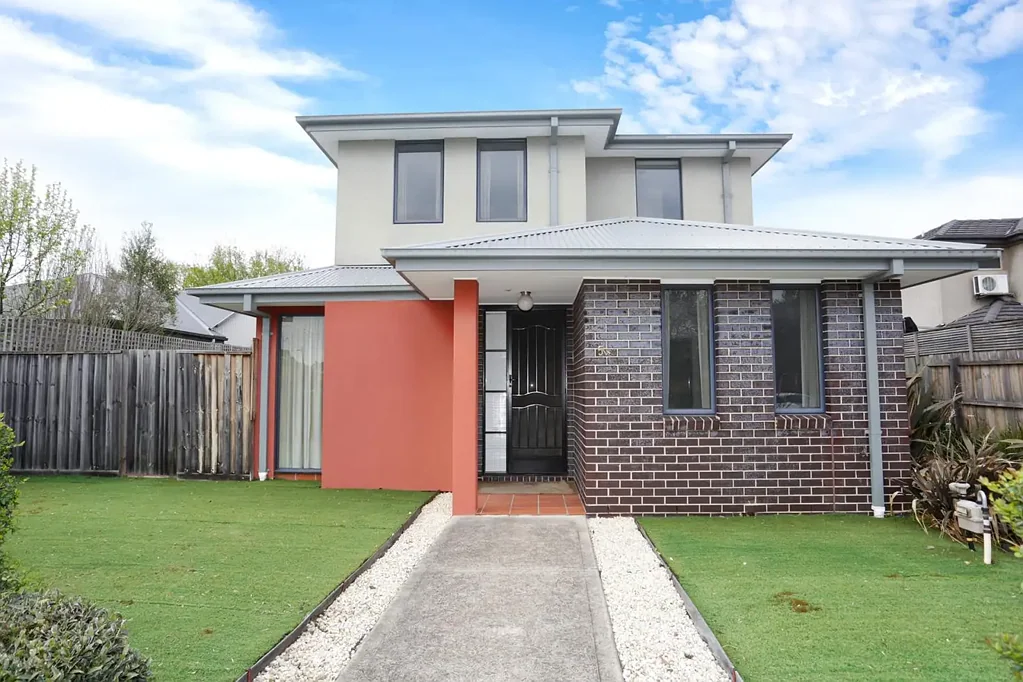 Furnished, spacious, light filled townhouse