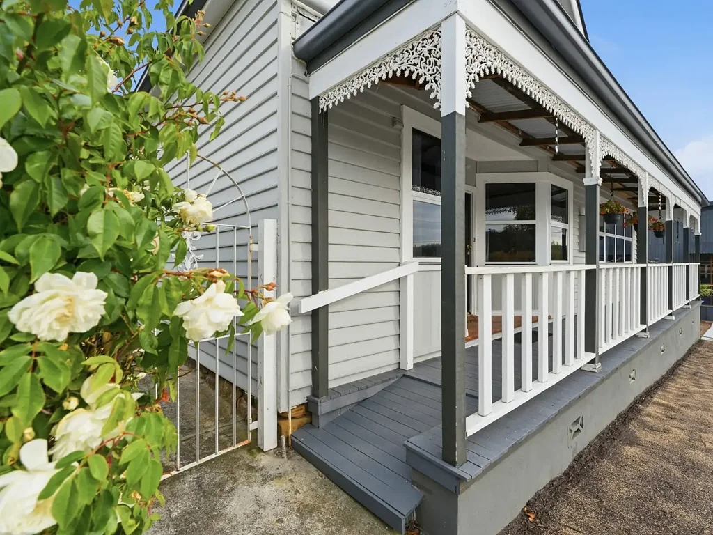 Ellendale 5房  Historic Character, 5-Bed Comfort & Two Separate Titles