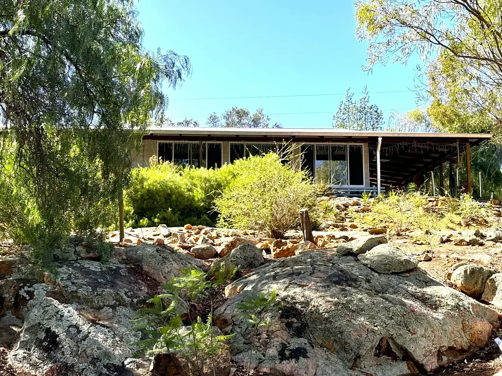 89 Clarkson St, West Toodyay, WA 6566