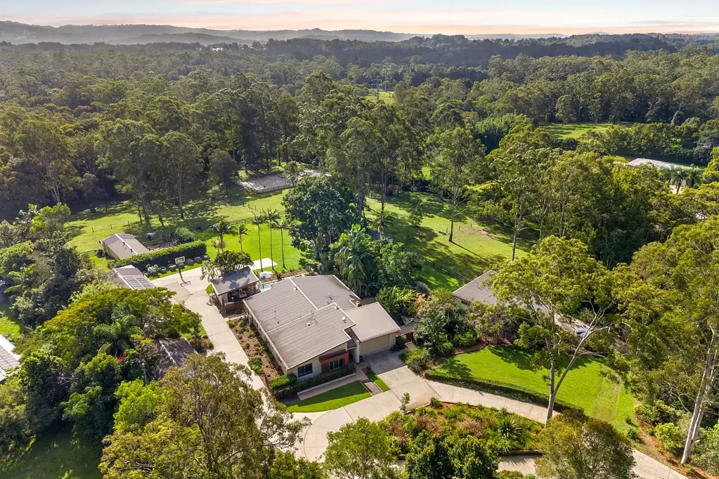 Chevallum 7Zimmer Premium Acreage Lifestyle with Equine Facilities and Dual Living